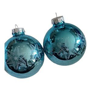 2 Vtg Christmas Ornaments 2.5"x 2.5" Snowflakes/Lt Blue Keepsake Gift Collectble